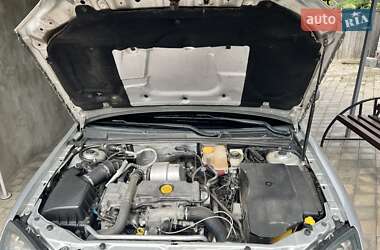Ліфтбек Opel Vectra 2003 в 