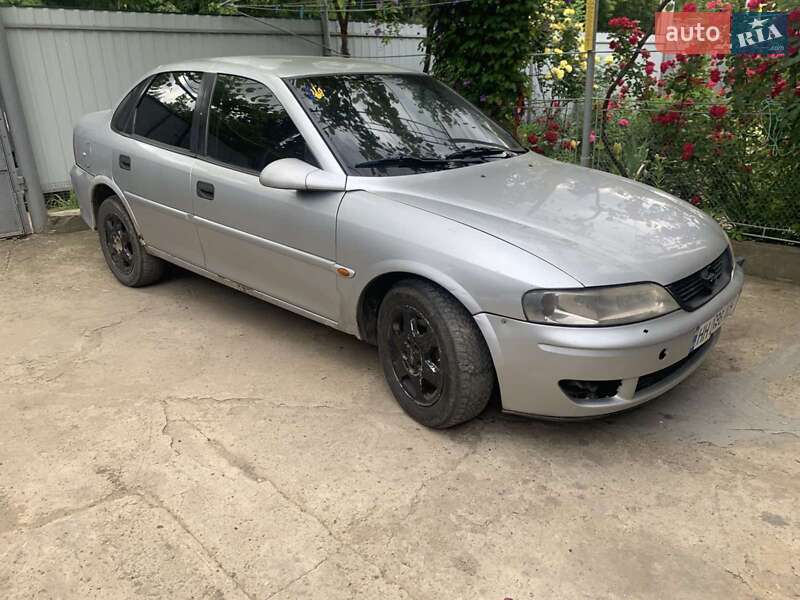 Седан Opel Vectra 1999 в Захарівці
