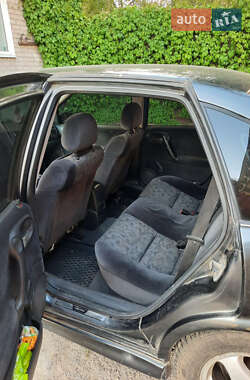 Седан Opel Vectra 2000 в 