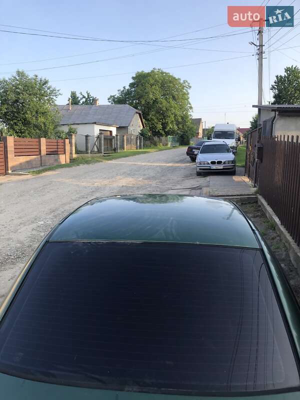 Седан Opel Vectra 1996 в Городке