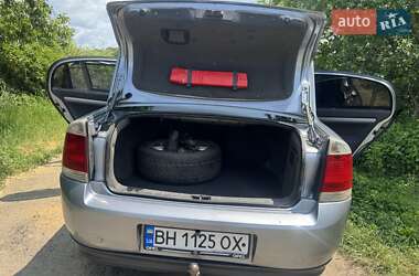 Седан Opel Vectra 2003 в 