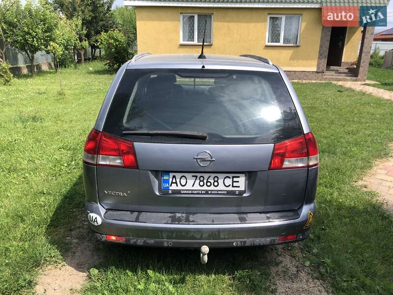 Универсал Opel Vectra 2006 в Ужгороде
