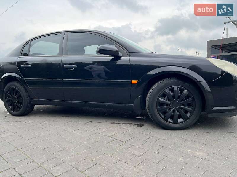 Седан Opel Vectra 2006 в Долине