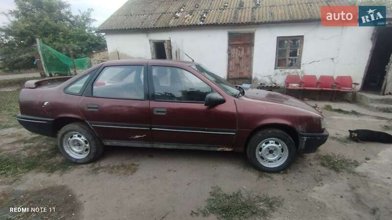 Седан Opel Vectra 1989 в Первомайске