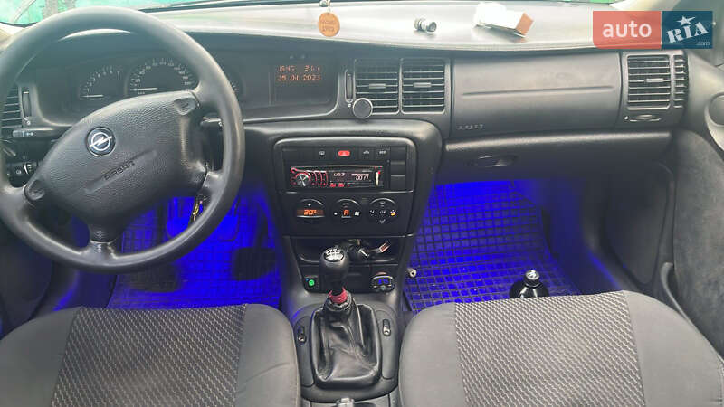 Седан Opel Vectra 1999 в Кременчуге фото 10 Седан Opel Vectra 1999 в Кременчуге