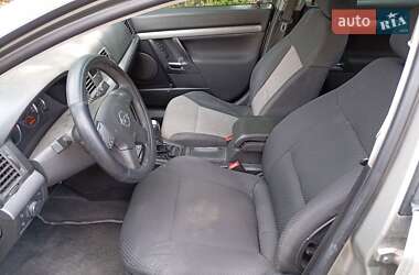 Седан Opel Vectra 2003 в 