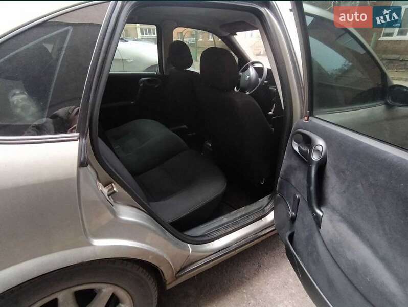 Седан Opel Vectra 1998 в Житомире