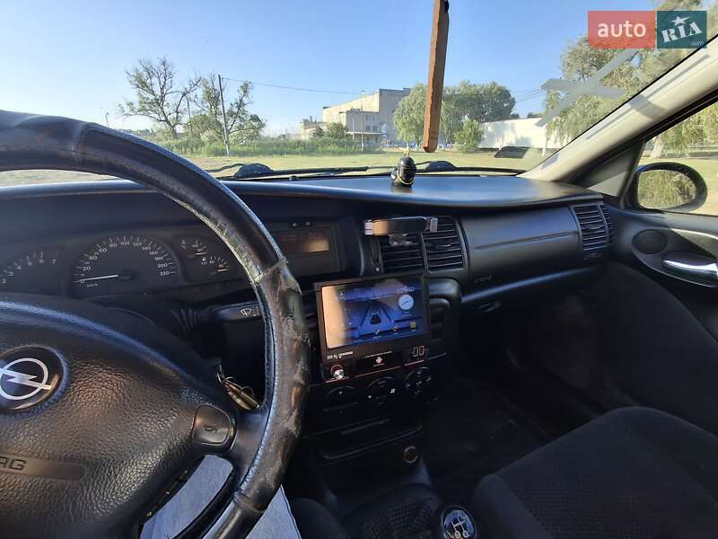Универсал Opel Vectra 2001 в Овидиополе