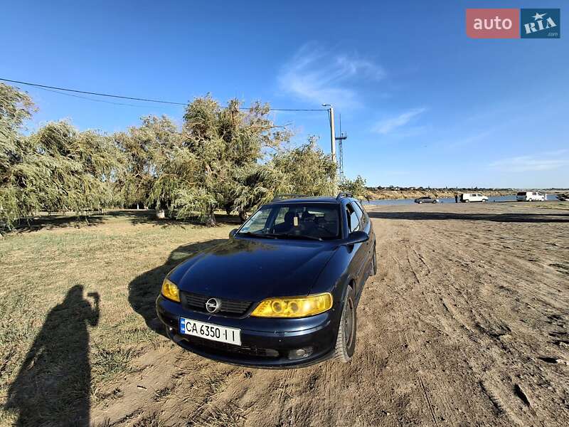 Универсал Opel Vectra 2001 в Овидиополе