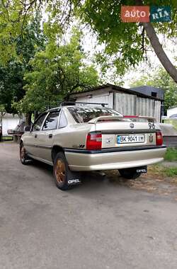Седан Opel Vectra 1993 в Костопілі