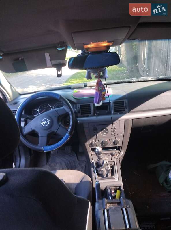Універсал Opel Vectra 2004 в Ічні