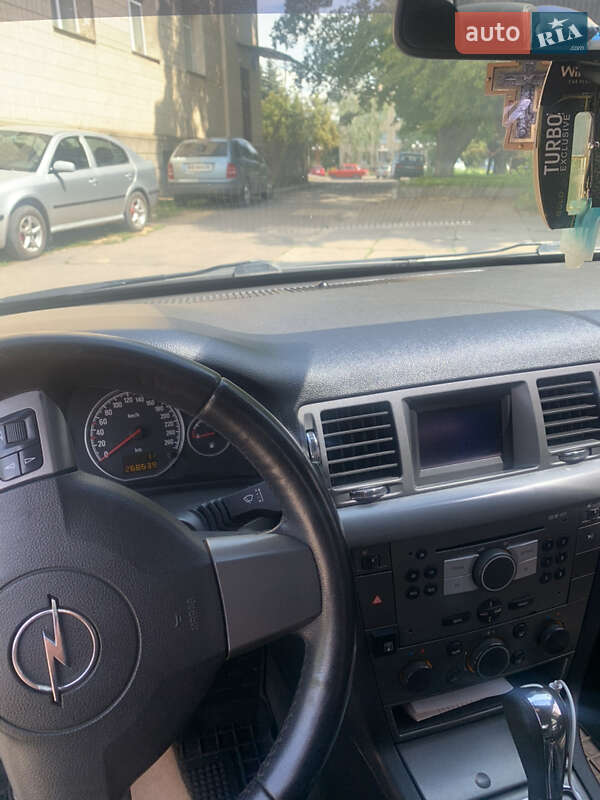 Седан Opel Vectra 2006 в Виннице
