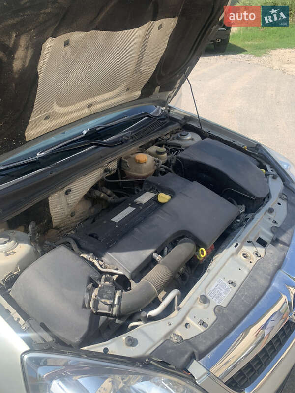 Седан Opel Vectra 2006 в Виннице