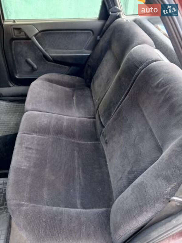 Седан Opel Vectra 1992 в Березані