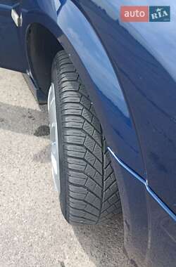 Лифтбек Opel Vectra 2003 в 