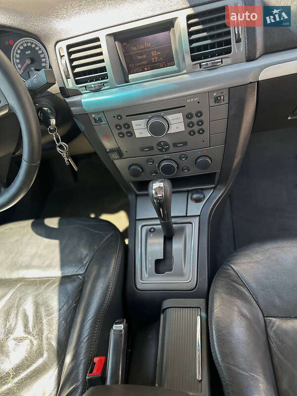 Лифтбек Opel Vectra 2007 в Луцке