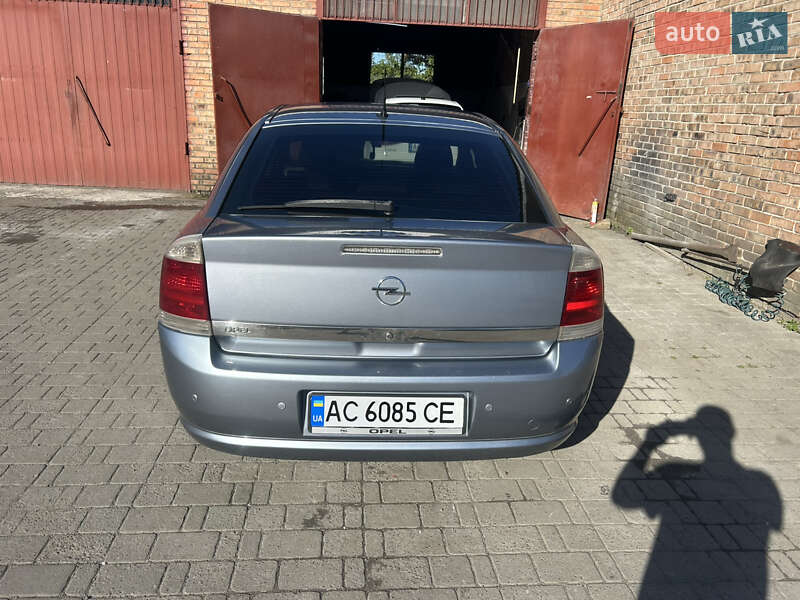 Лифтбек Opel Vectra 2007 в Луцке