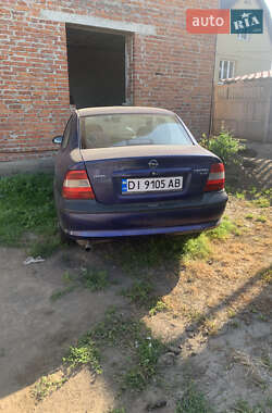 Седан Opel Vectra 1997 в Львове