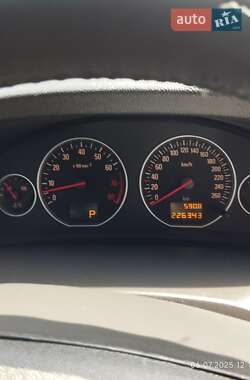 Седан Opel Vectra 2003 в Львові