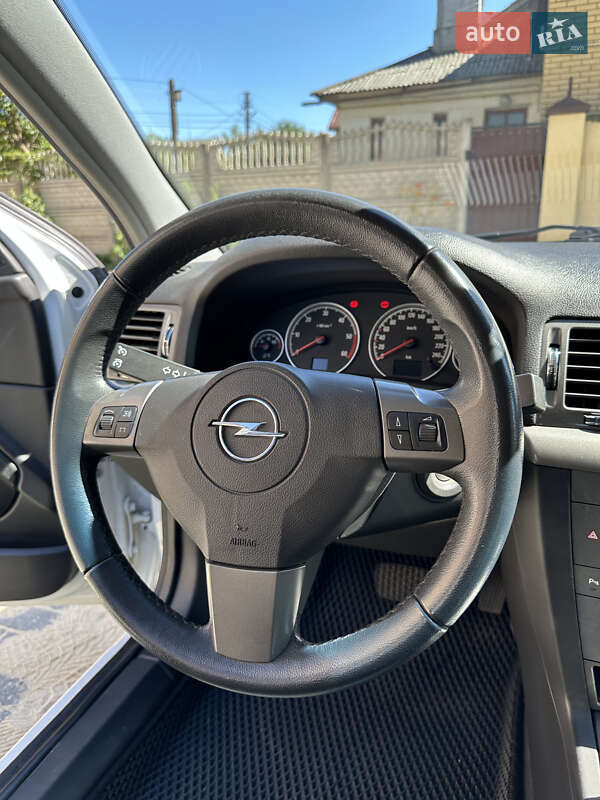 Универсал Opel Vectra 2008 в Луцке