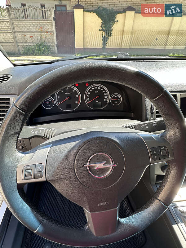 Универсал Opel Vectra 2008 в Луцке