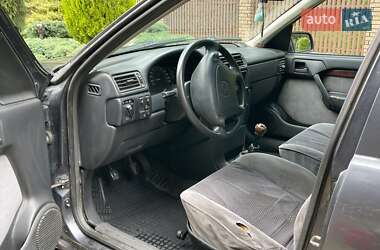 Седан Opel Vectra 1994 в 