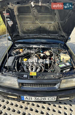 Седан Opel Vectra 1990 в 