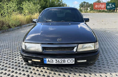 Седан Opel Vectra 1990 в 