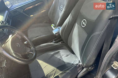 Седан Opel Vectra 1990 в 