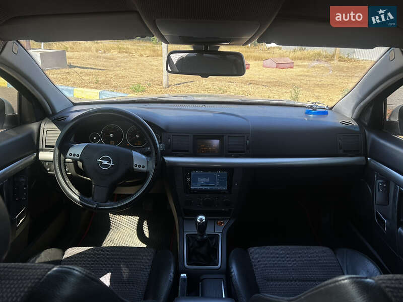 Лифтбек Opel Vectra 2003 в Одессе