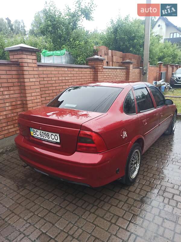 Седан Opel Vectra 1997 в Самборе