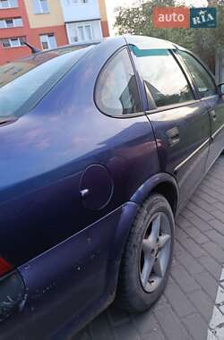 Седан Opel Vectra 1997 в Луцке