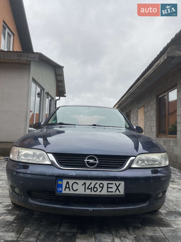 Седан Opel Vectra 2001 в 