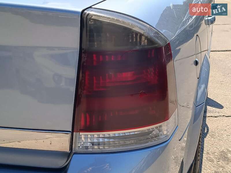 Седан Opel Vectra 2008 в Харкові