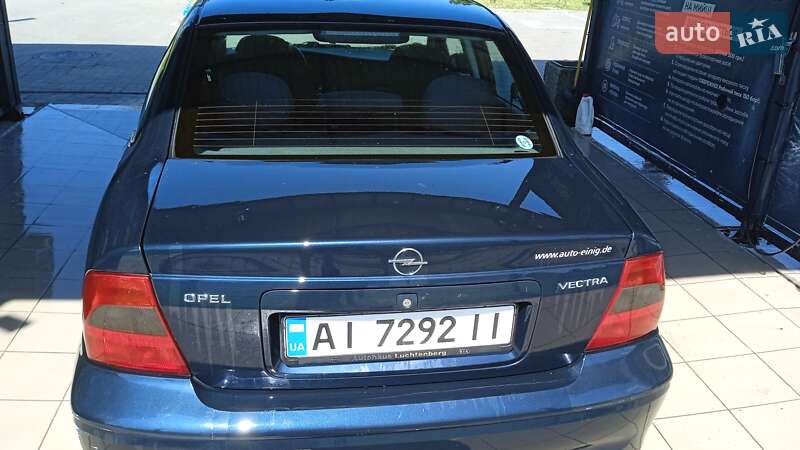 Седан Opel Vectra 2000 в Пирятині