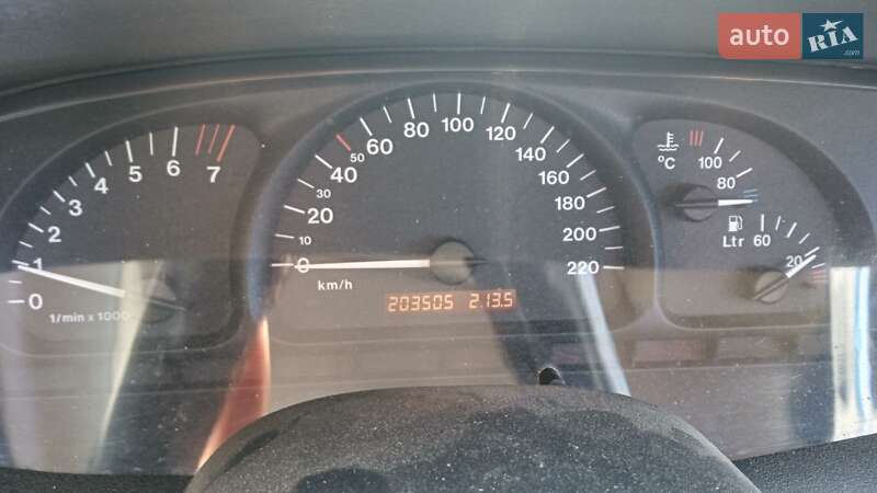 Седан Opel Vectra 2000 в Пирятині