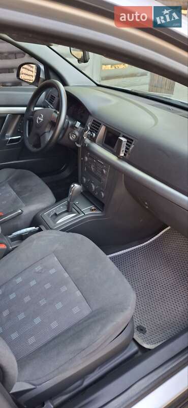 Седан Opel Vectra 2002 в Днепре
