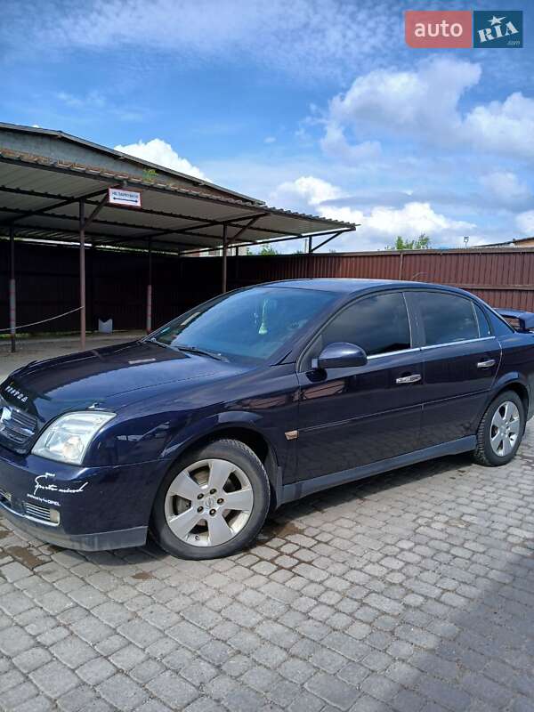 Седан Opel Vectra 2004 в Сокалі