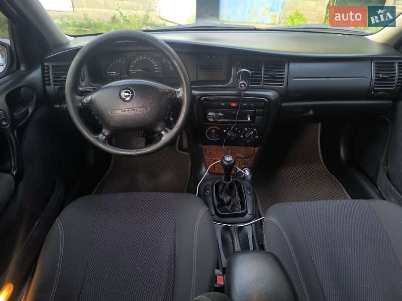 Седан Opel Vectra 1999 в Балаклее