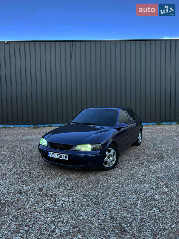 Седан Opel Vectra 1995 в Бориславе