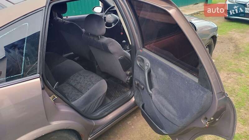 Лифтбек Opel Vectra 1998 в Жашкове