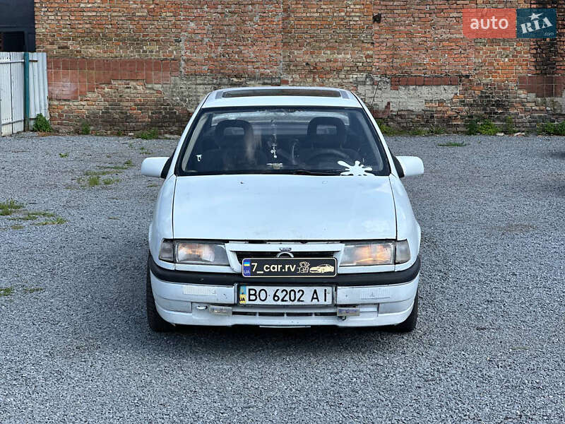 Седан Opel Vectra 1990 в 