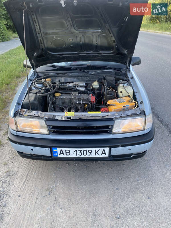 Седан Opel Vectra 1990 в Виннице фото 3 Седан Opel Vectra 1990 в Виннице