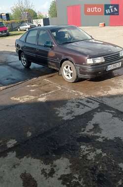 Ліфтбек Opel Vectra 1992 в Володимирі