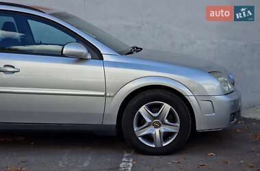 Универсал Opel Vectra 2005 в 
