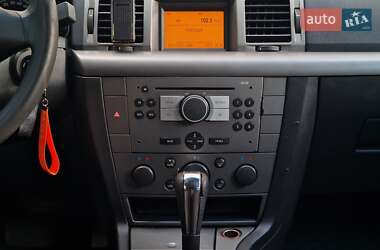 Универсал Opel Vectra 2005 в 