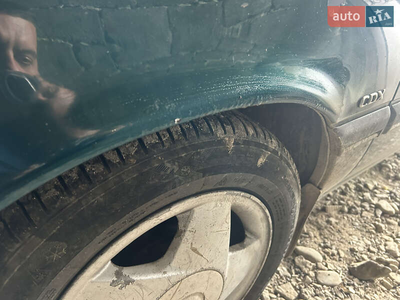 Седан Opel Vectra 1995 в Долине