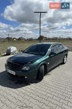 Седан Opel Vectra 2004 в Львове