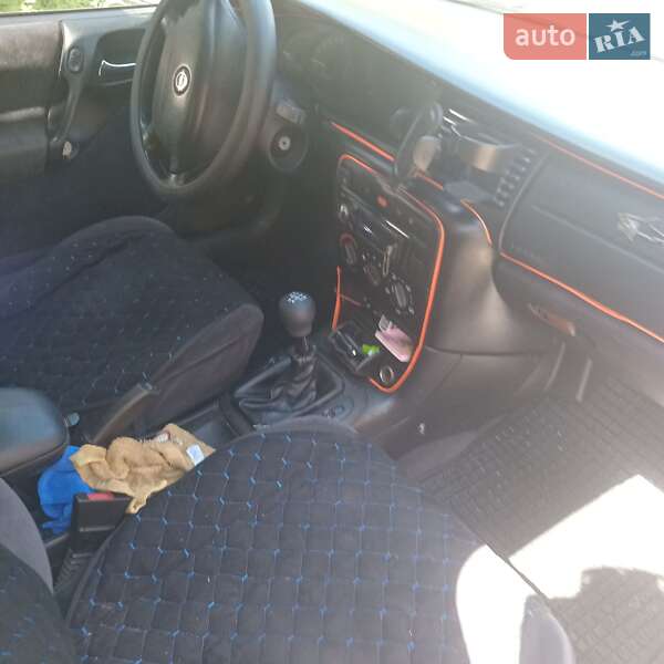 Седан Opel Vectra 1999 в Одессе
