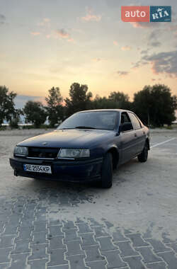 Седан Opel Vectra 1989 в Черкасах